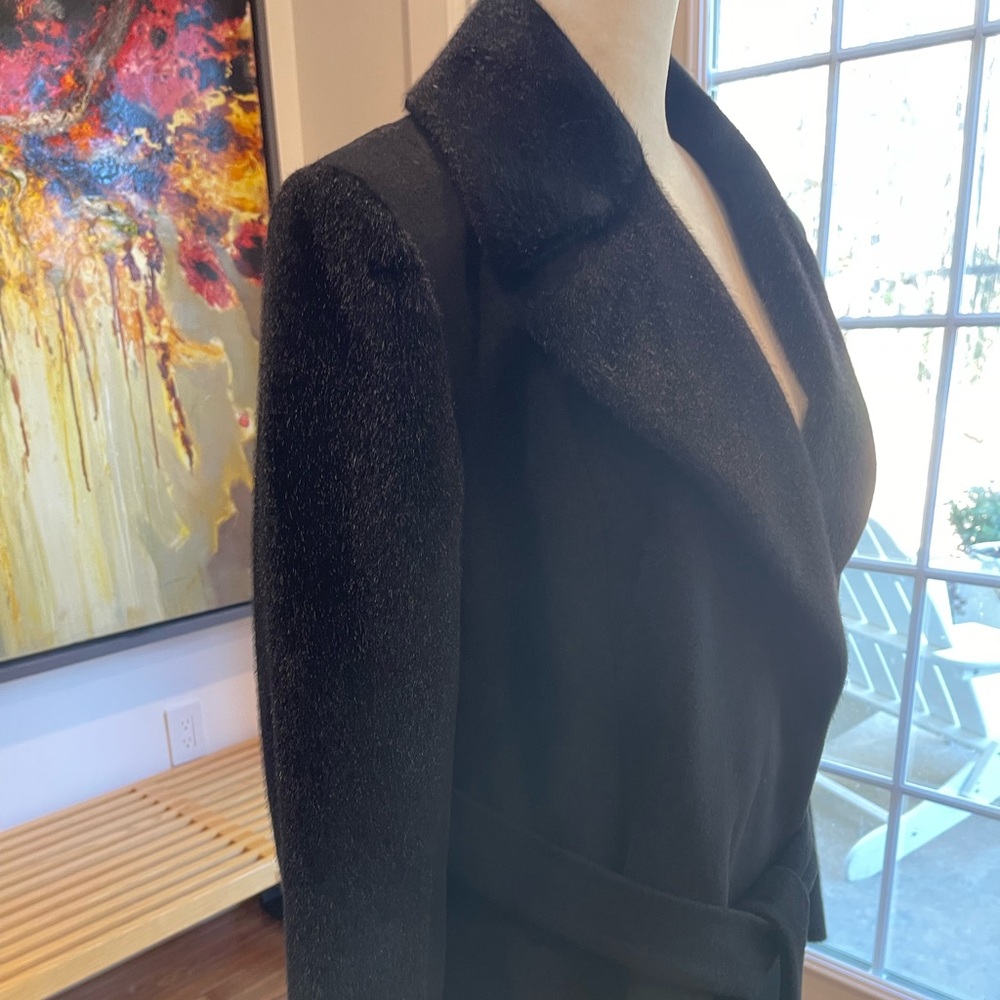 HILARY RADLEY gorgeous long winter black coat with faux collar and sleeves